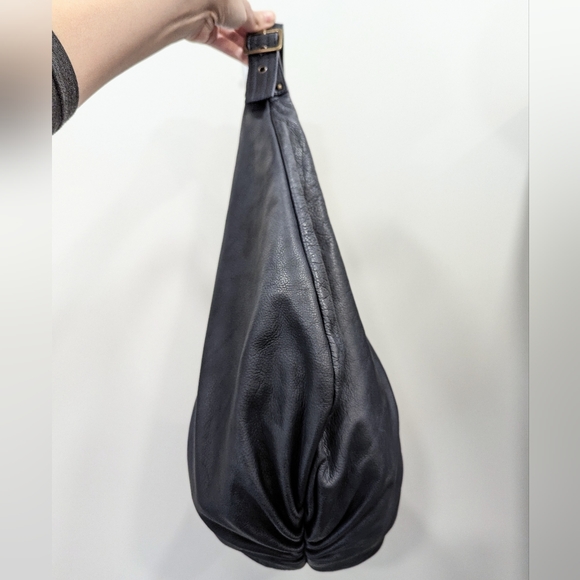 Maurizio Taiuti Navy Blue Leather Hobo Shoulder Bag - Picture 4 of 15